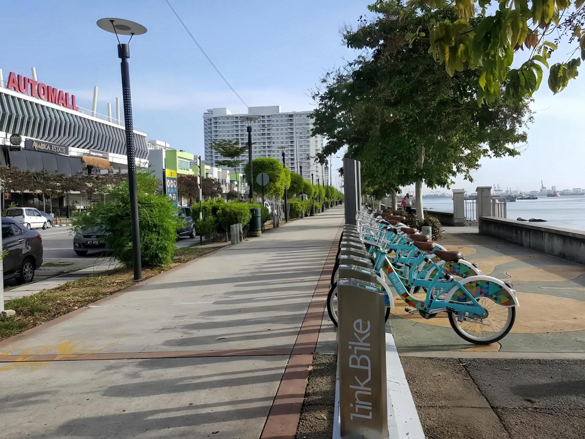 Maritime Seaview Suites Penang George Town Exterior photo