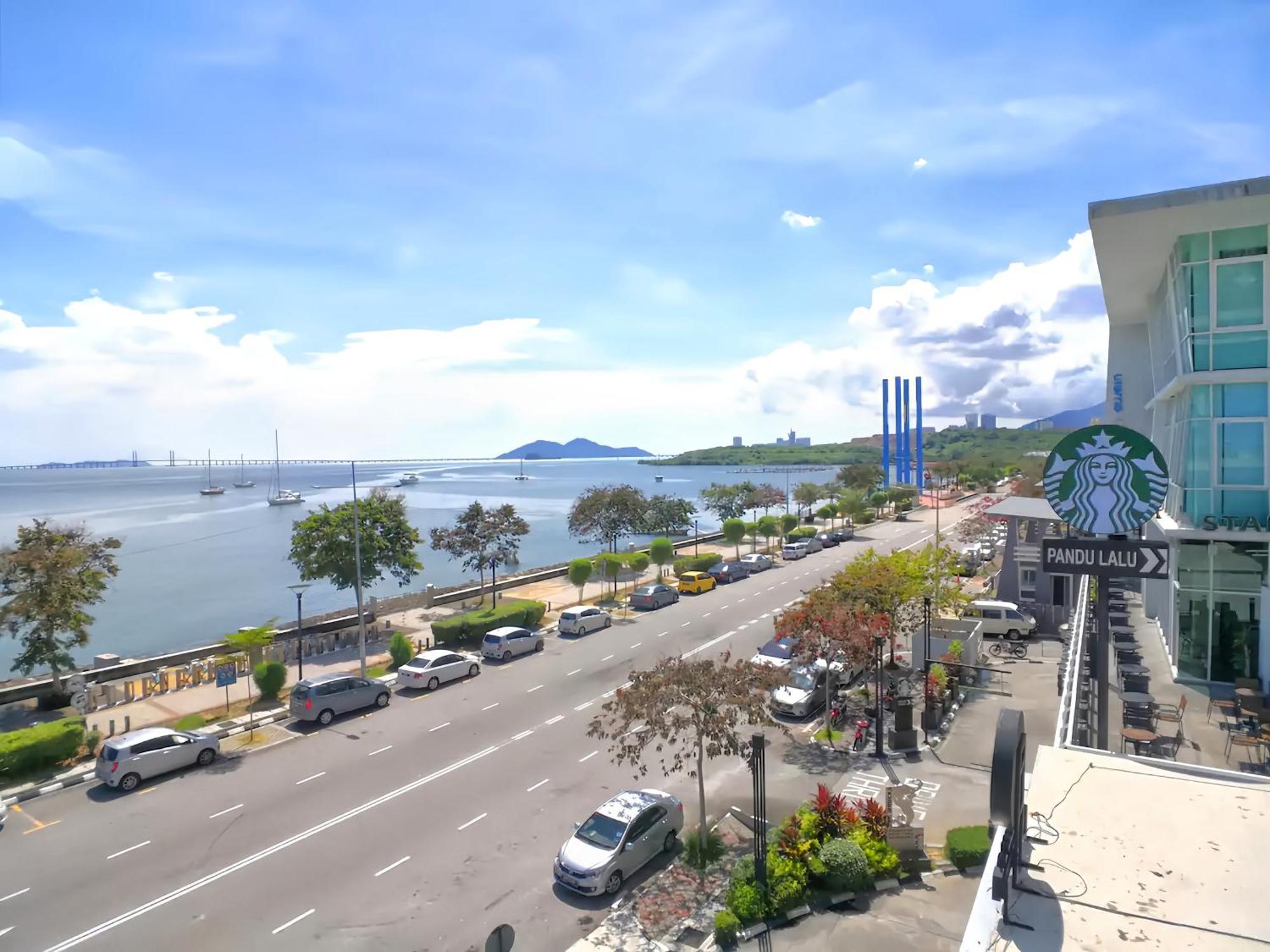 Maritime Seaview Suites Penang George Town Exterior photo