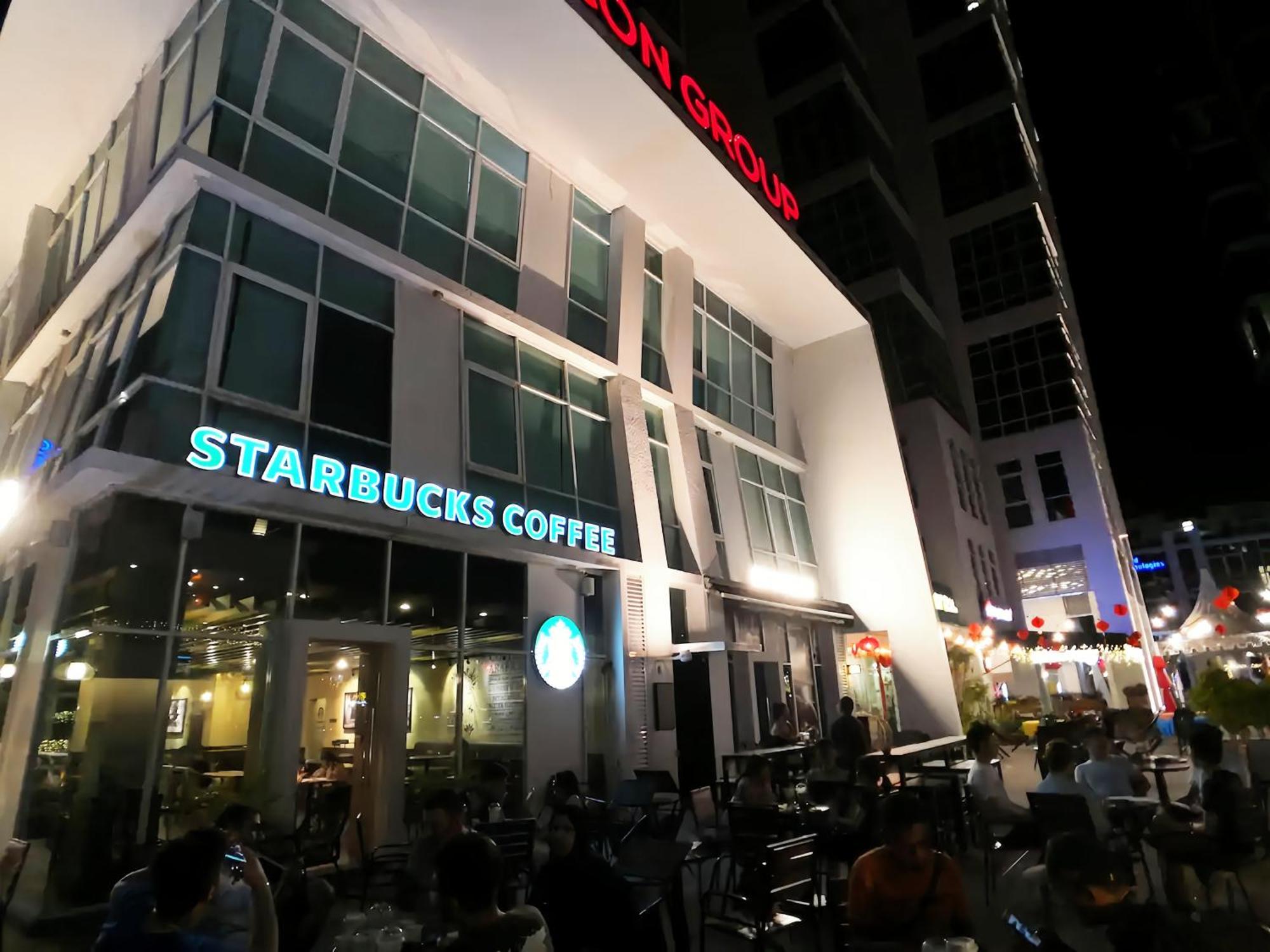Maritime Seaview Suites Penang George Town Exterior photo
