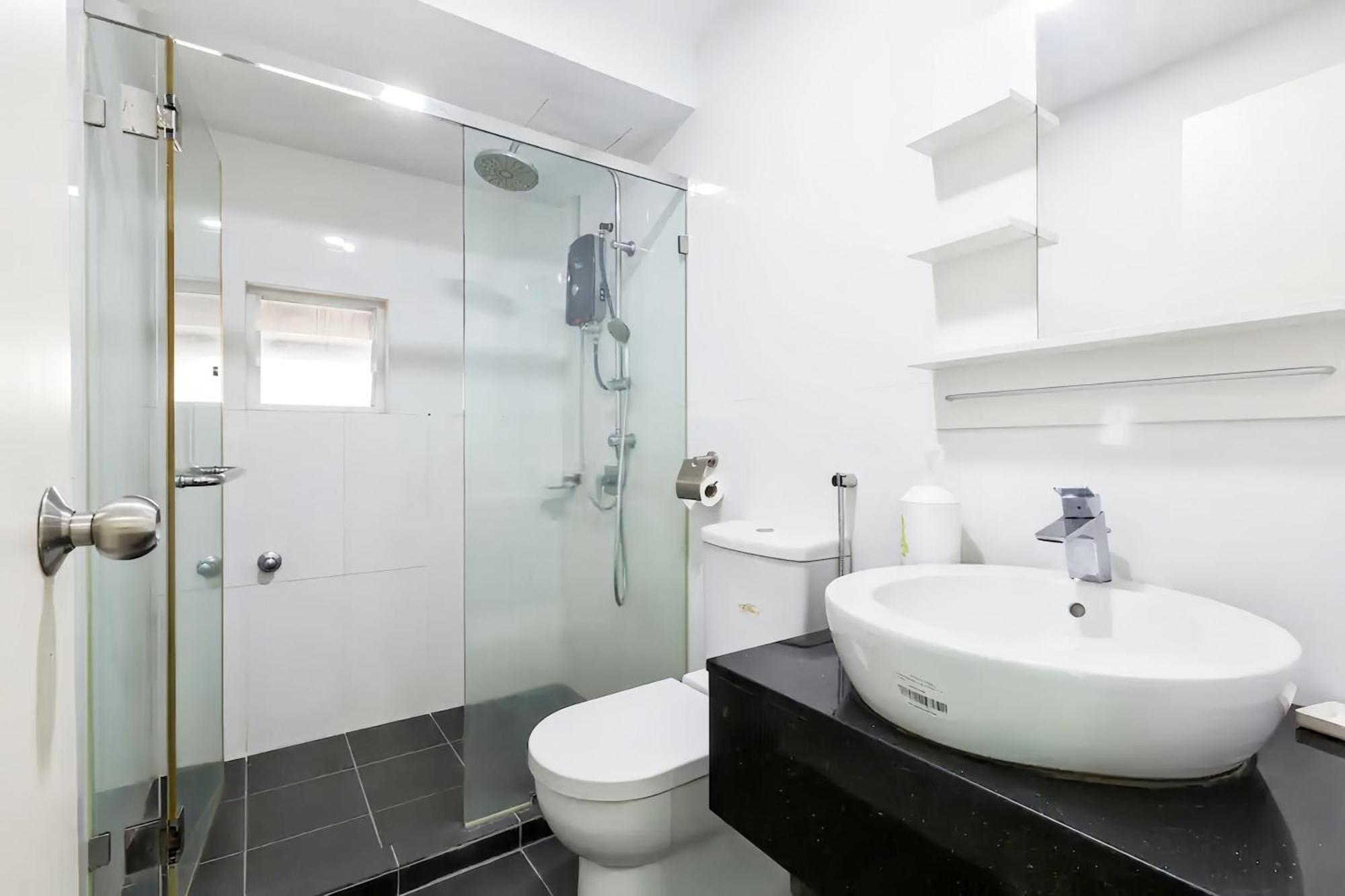 Maritime Seaview Suites Penang George Town Exterior photo