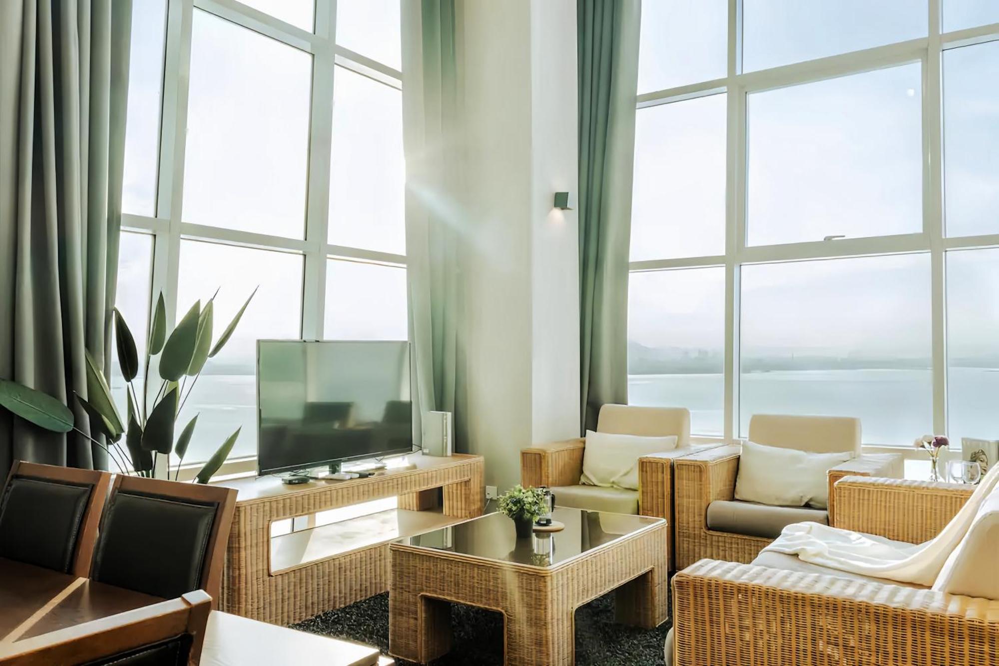 Maritime Seaview Suites Penang George Town Exterior photo