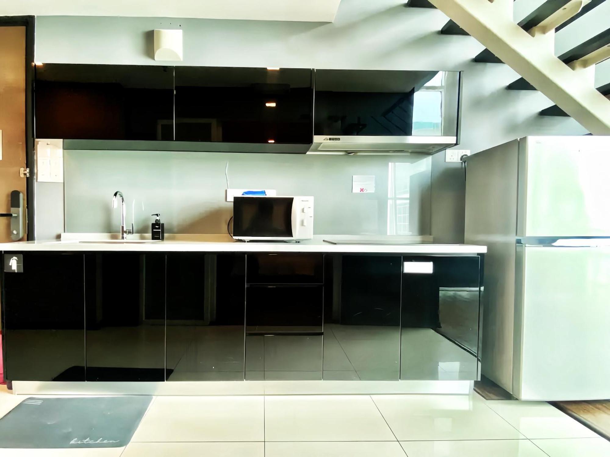 Maritime Seaview Suites Penang George Town Exterior photo