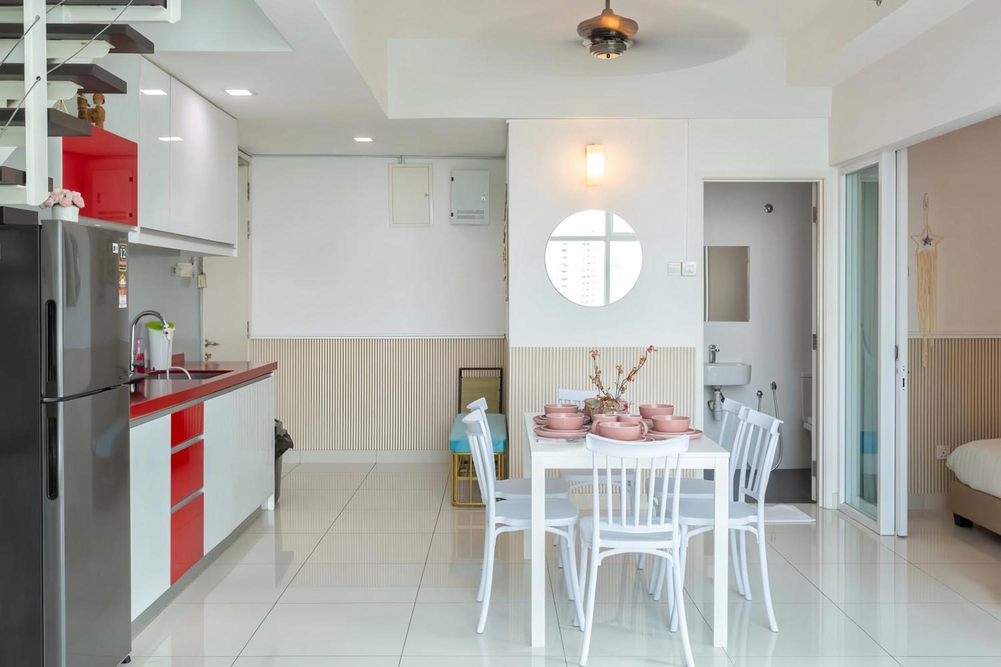 Maritime Seaview Suites Penang George Town Exterior photo