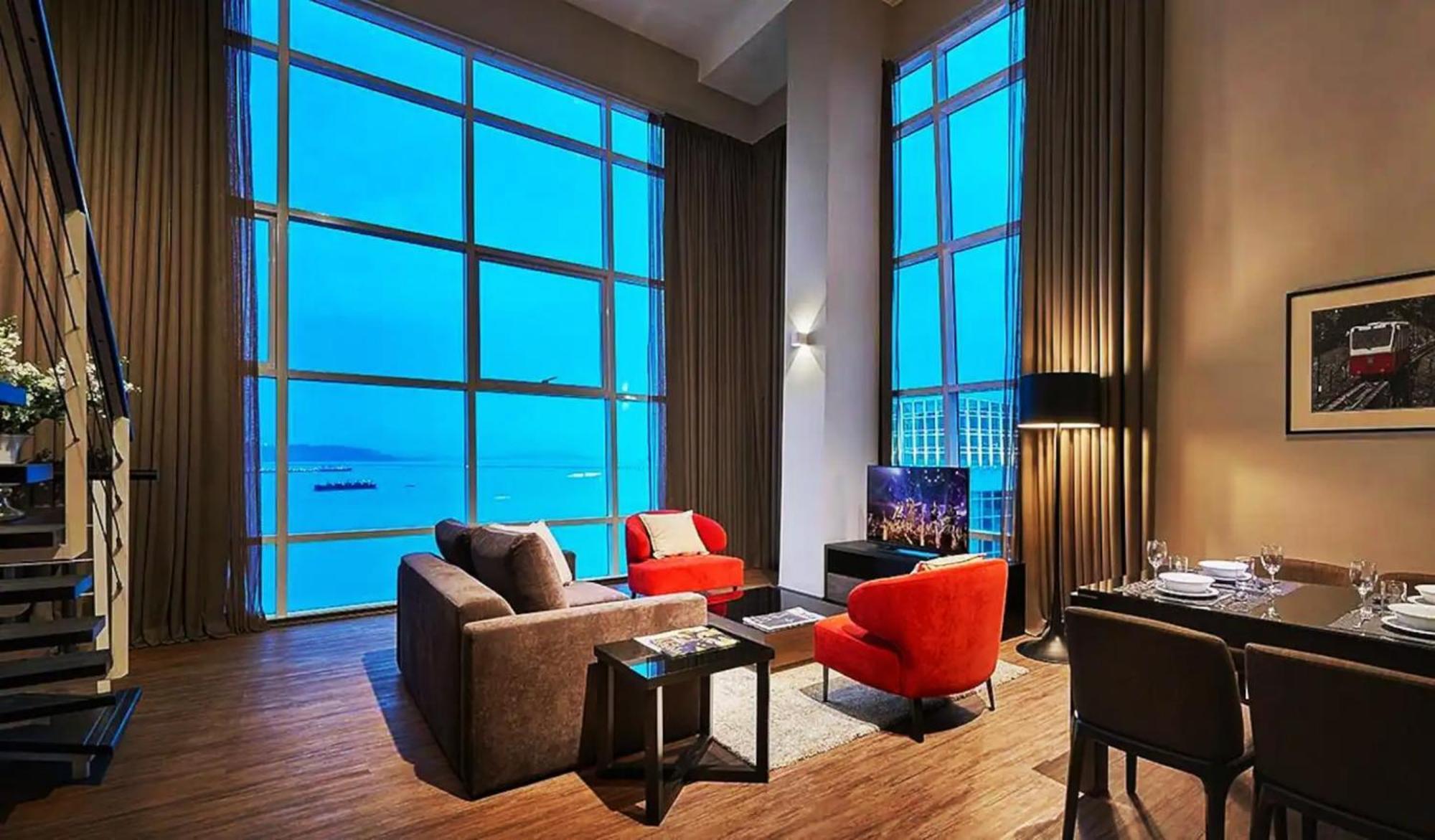 Maritime Seaview Suites Penang George Town Exterior photo